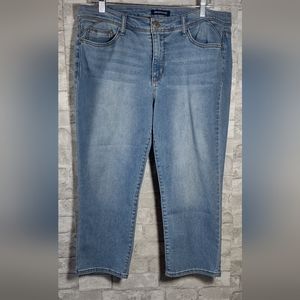 Bandolino "Selene" Crop Jeans